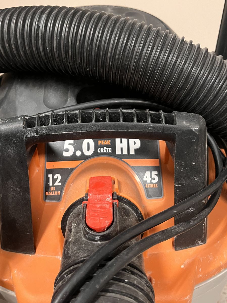 Wet/dry shop vac