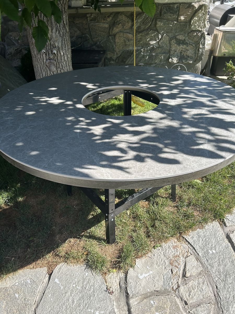 FREE NEW STONEE TOP ROUND PICNIC OUTDOOR TABLES