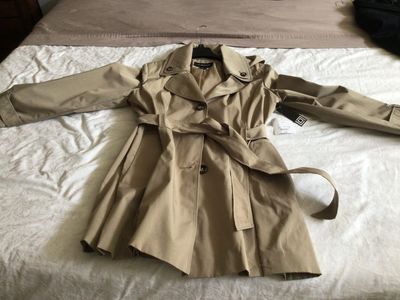 Women’s outer wear trench coat