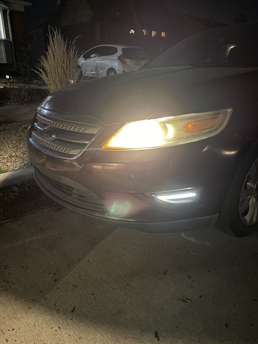 2010 Ford Taurus SEL