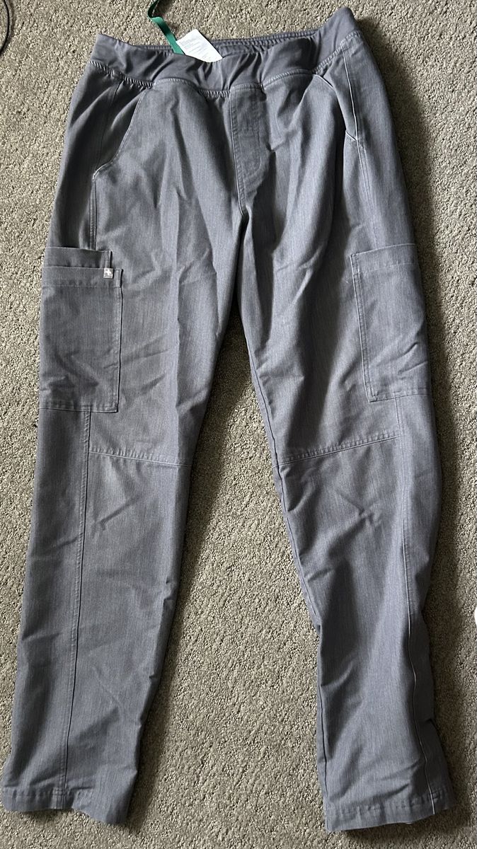 FIGS Men's Grey Scrubs Pants