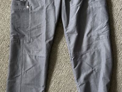 FIGS Men's Grey Scrubs Pants