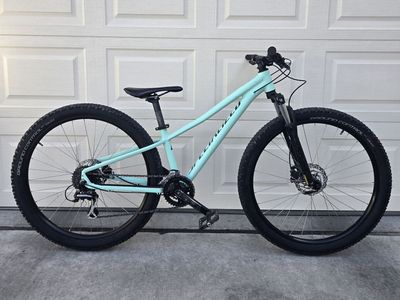 Specialized 27.5 (Extra small)