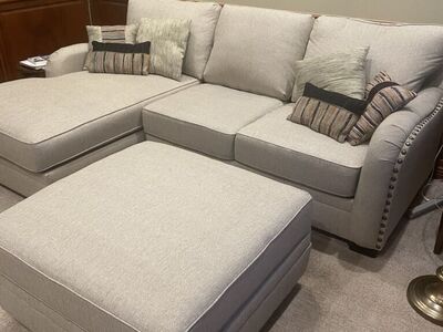 Sofa Sectional With Coffee Table Or Footrest