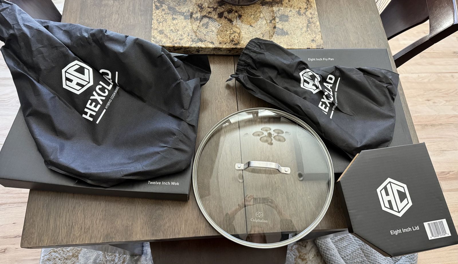 Hexclad 12” wok, 8” fry pan w/lids, Brand New!