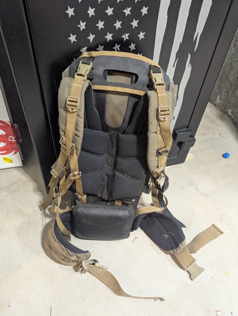 Kifaru Duplex Hunter frame and Apollo bag