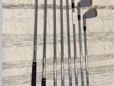 Mizuno MP-60 Irons Set Right Hand Dynamic Gold Steel Shafts