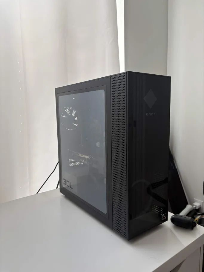 Gaming PC (1 TB SSD, 16 GB RAM)