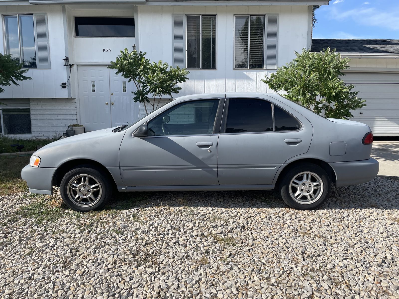 Nissan Sedan Gray Manual Transmission 