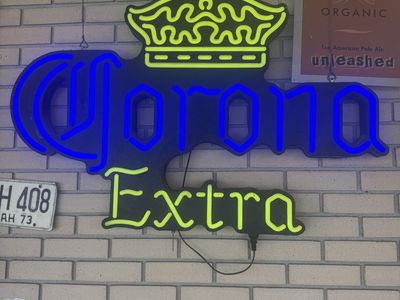 Several Neon Bar Signs. Beer Liquor & More