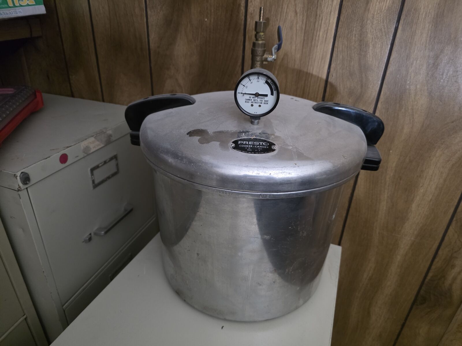 PRESTO - COOKER CANNER 21 QT. CA21 MODEL 21-B NATIONAL PRESTO IND. INC. EAU CLAIRE, WIS..U.S.A