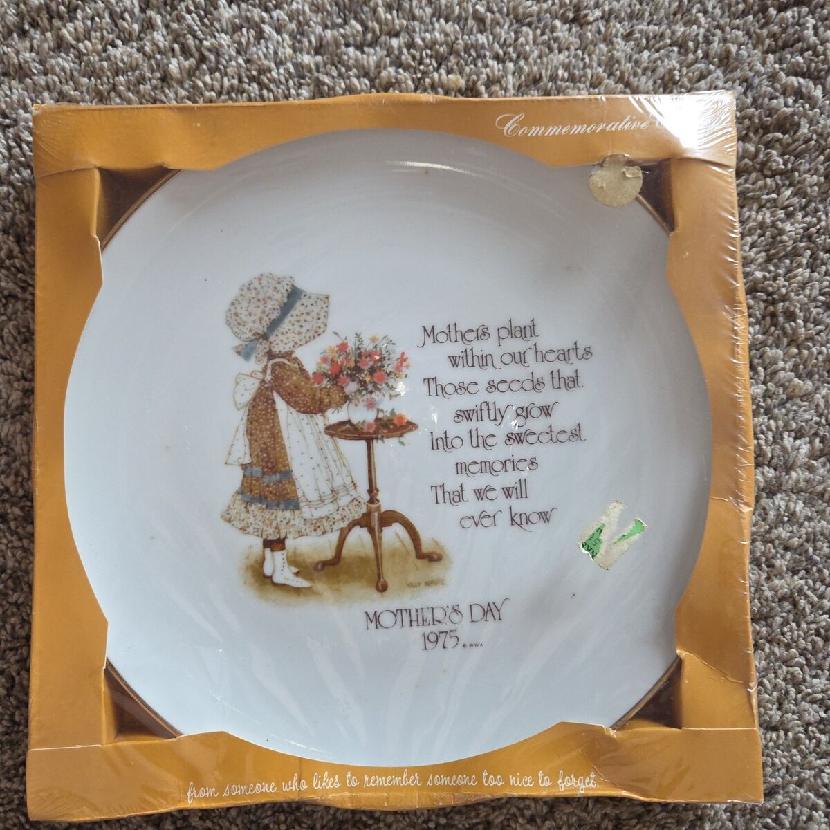 Holly Hobbie Mother's Day Collector Plate 1975
