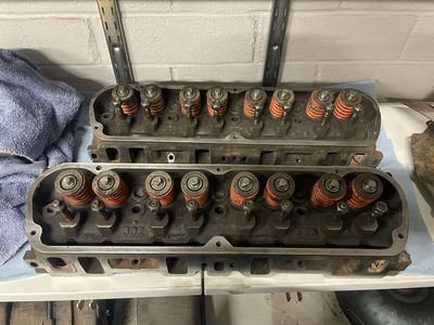 Ford 302 cylinder heads Bronco 1972