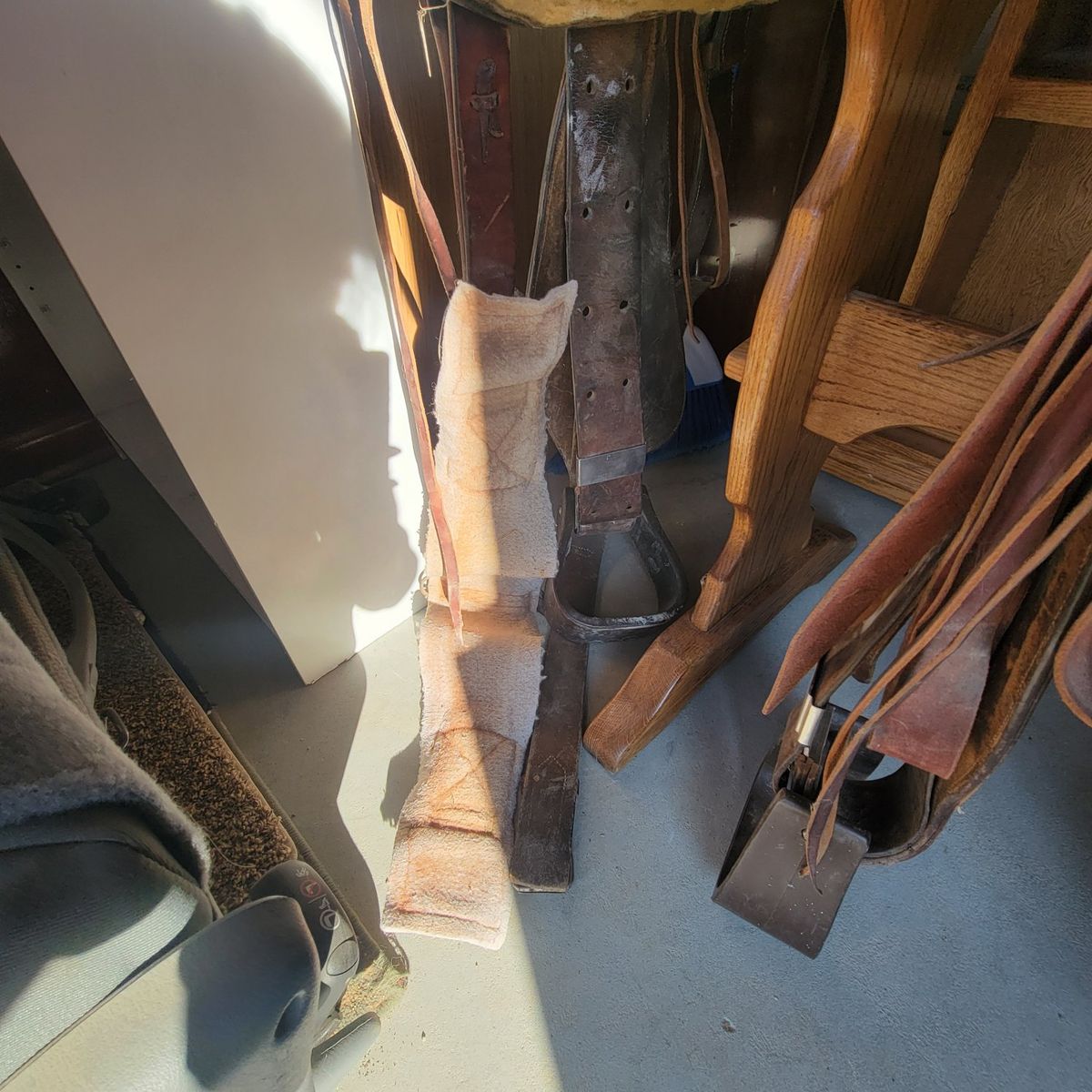 Main image 6
