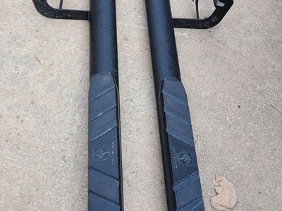 Ram 2500 Running Boards (2023-2026) - Black Textured Nerf Bars (Used)