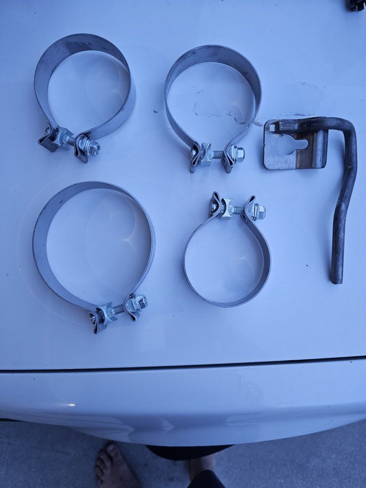 MBRP 2006 Chevrolet Silverado 2500HD Duramax Exhaust hanger and pipe clamps 4" and 5" inch