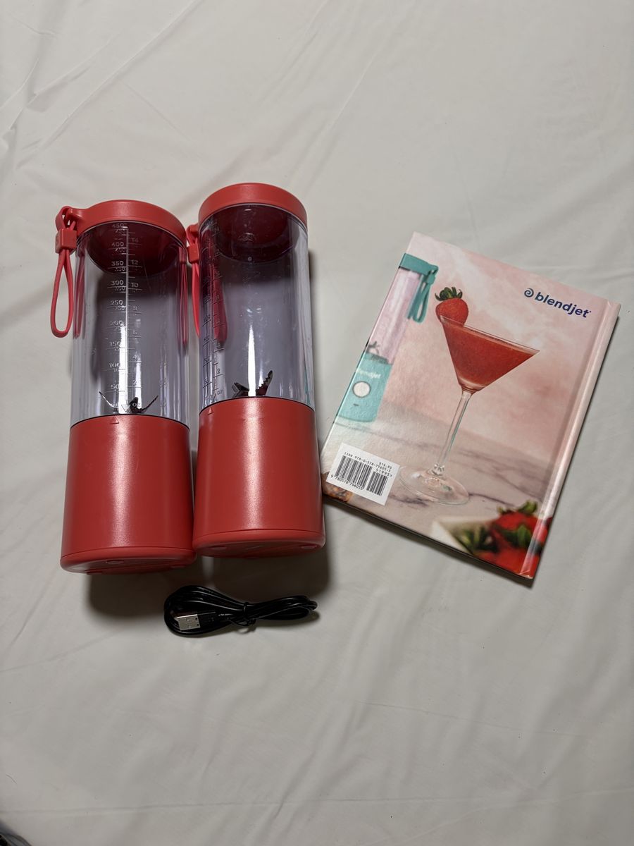 Blendjet 2 + books