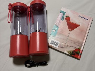 Blendjet 2 + books