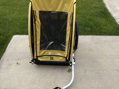 Burley Bee 1-2 Child Bike Trailer Yellow/Black - Excellent Condition, Ready for Adventure