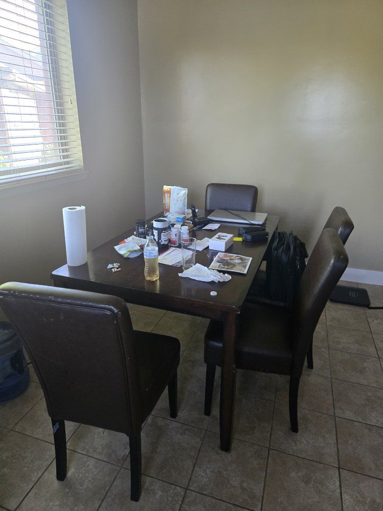 dinning table with chairs 