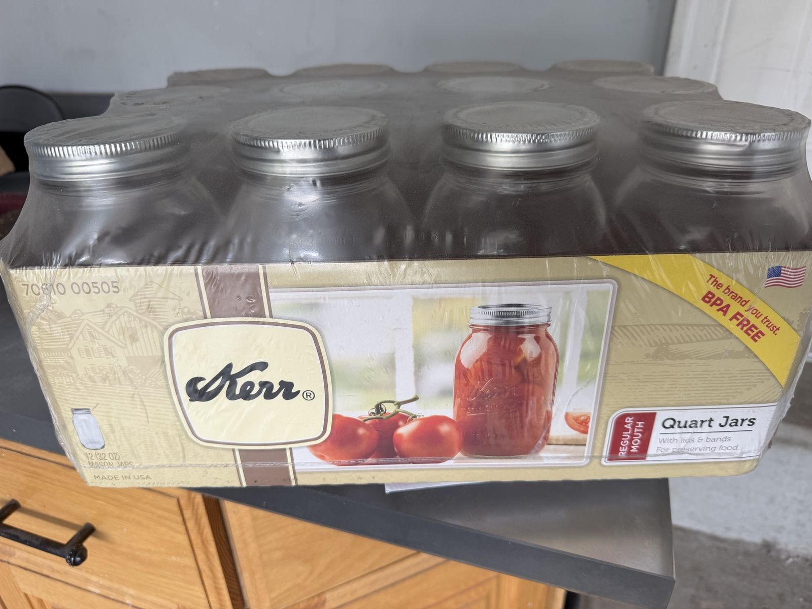 Kerr Regular Mouth Quart Jars - 12 Pack with Lids & Bands