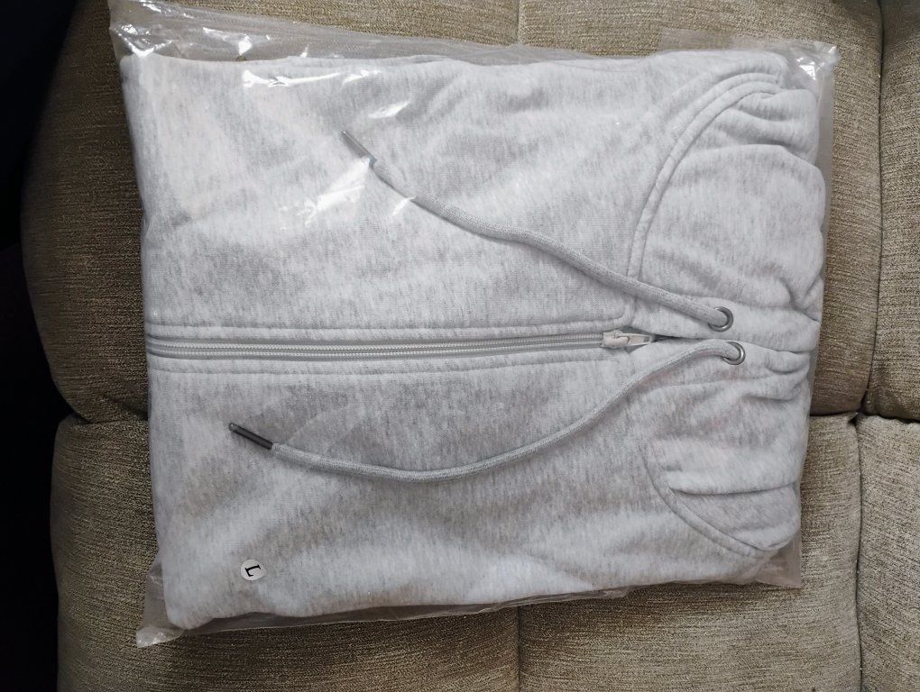 Champion Unisex Gray Fleece Full-Zip Hoodie - Size L, New with Tags