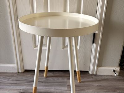 Cute side table