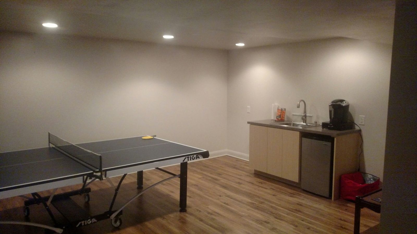 Ping pong table good shape