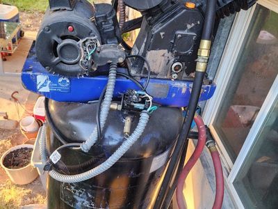 Campbell Hausfeld VT619503AJ 60-Gallon 15A 125 PSI Air Compressor