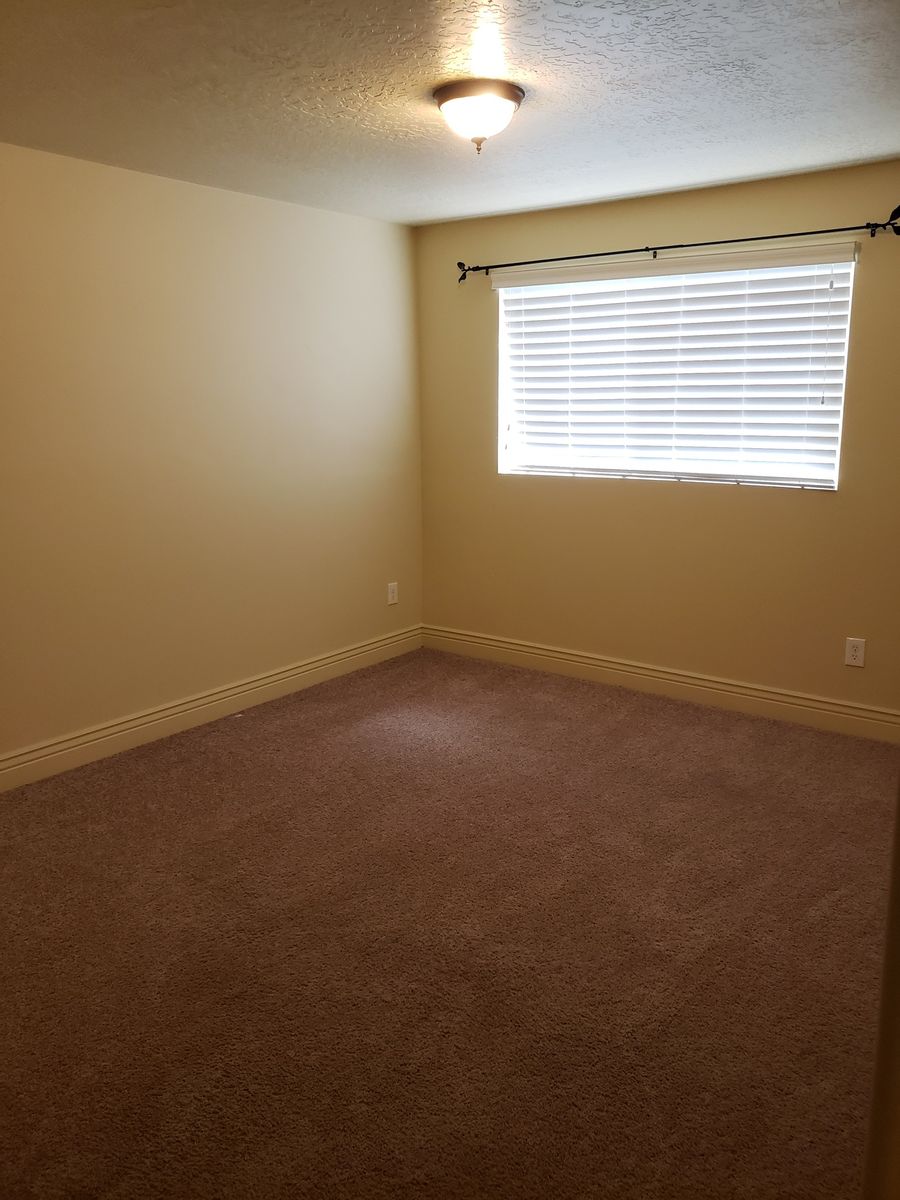 Master Bedroom $900