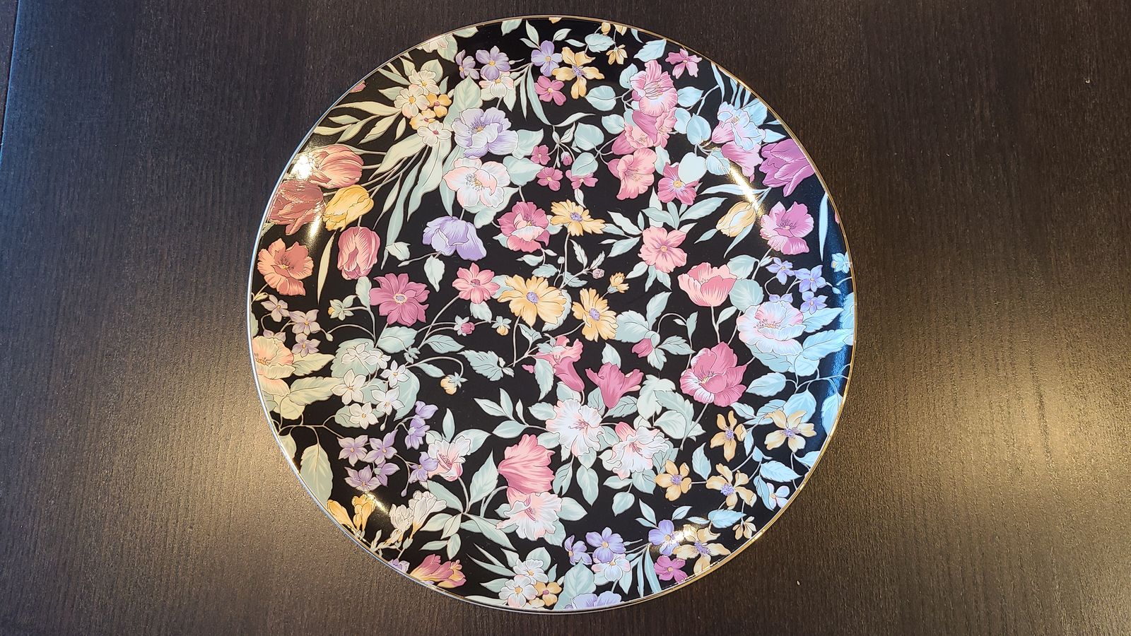 Floral Japanese plates, set of 2