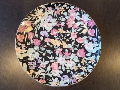 Floral Japanese plates, set of 2