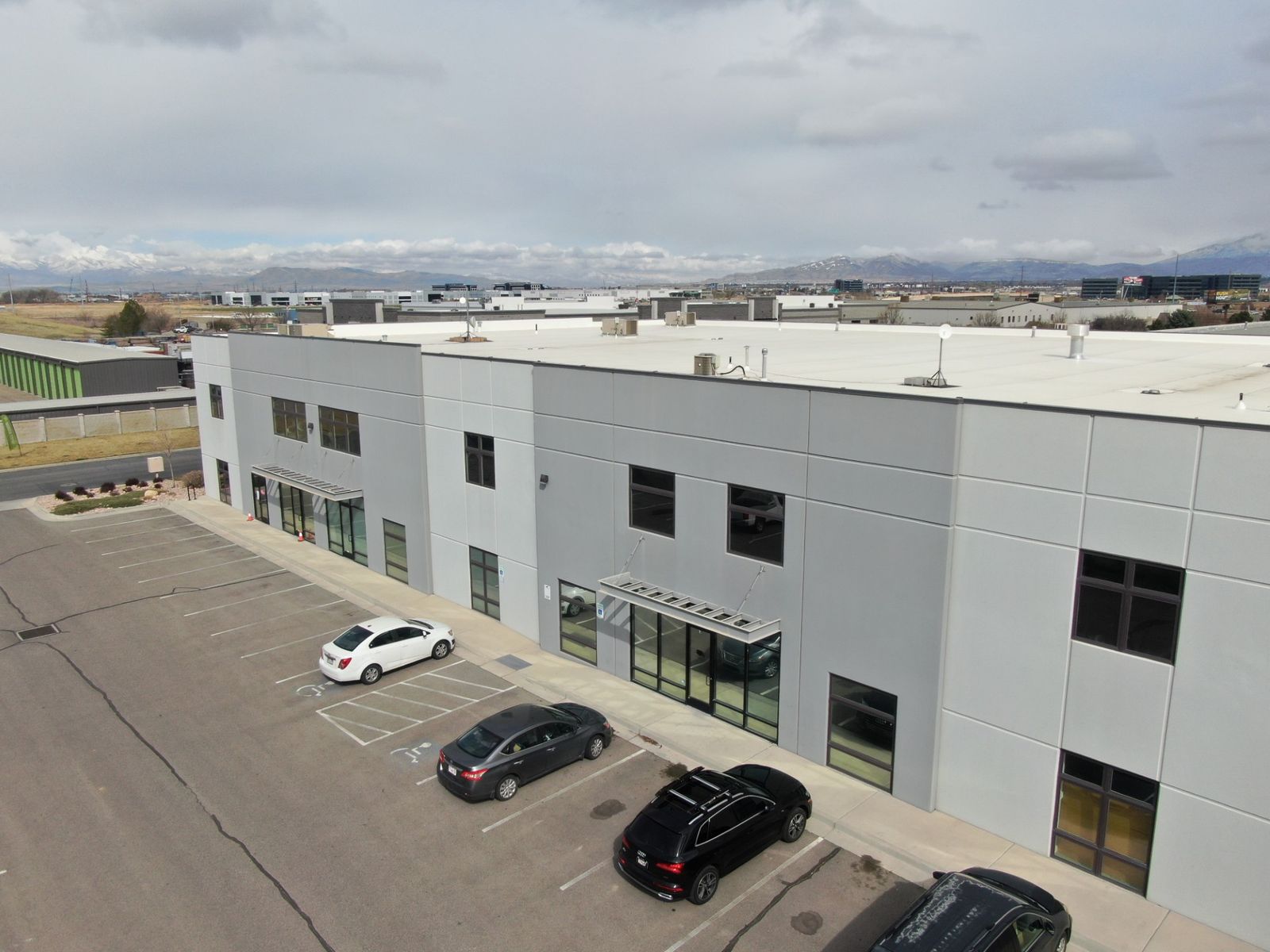 Lindon 142 Flex Warehouse