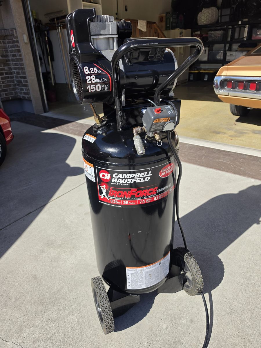 AIR COMPRESSOR
