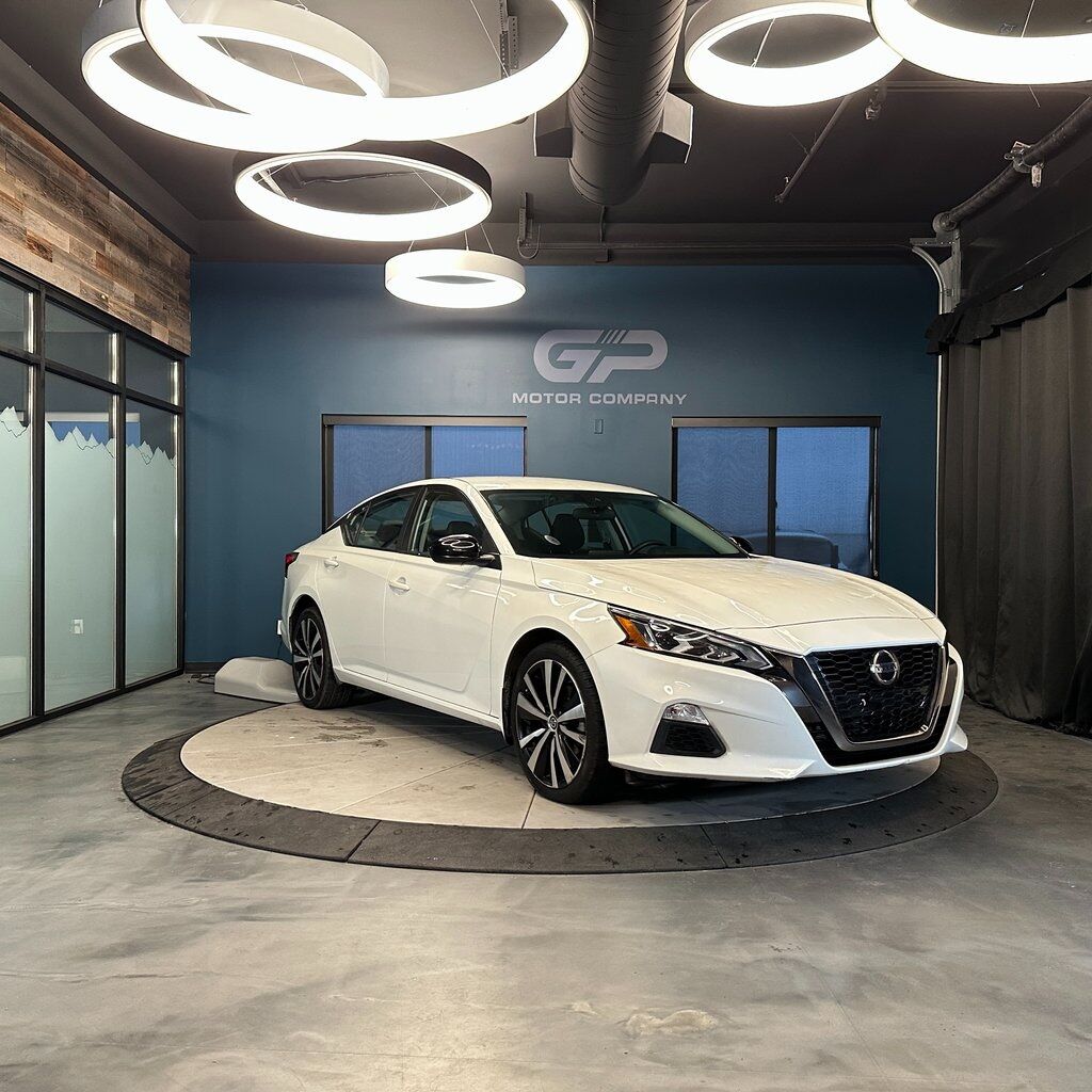 2022 Nissan Altima 2.5 SR