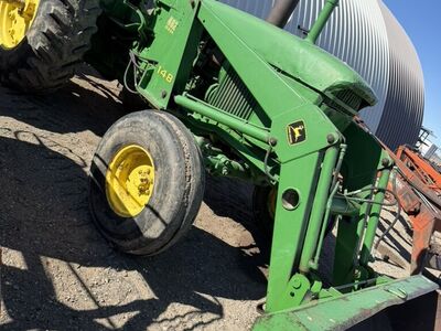 John Deere 4020