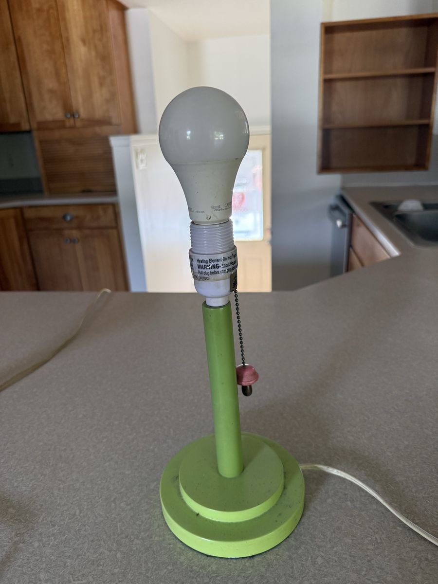 Retro Green Wood Accent Table Lamp with Pull Chain Switch and LED Bulb - Good Condition