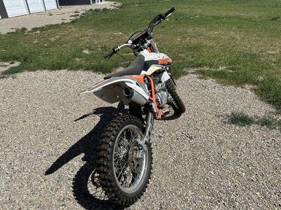 MOTORBIKE