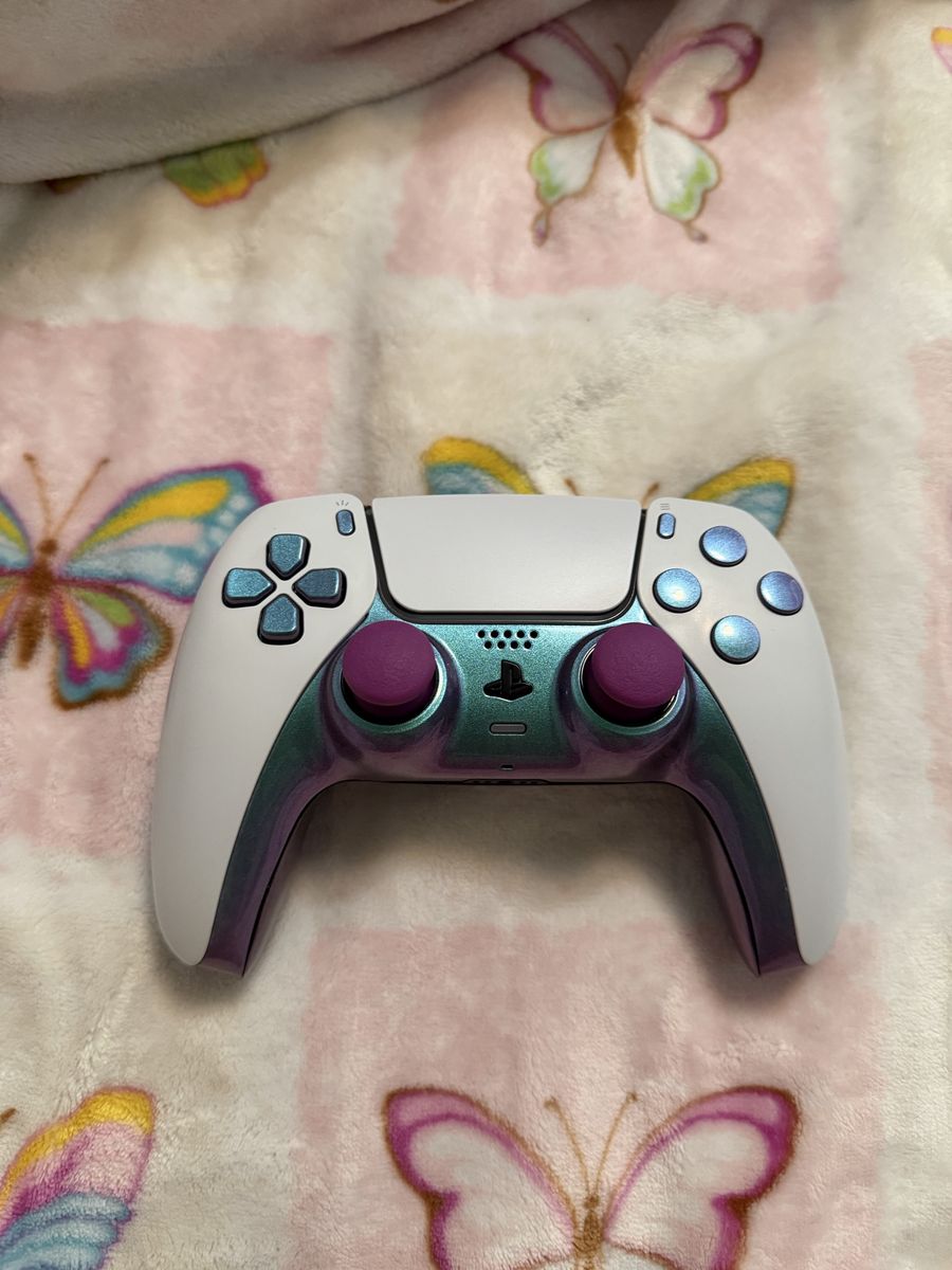 PlayStation 5 controller