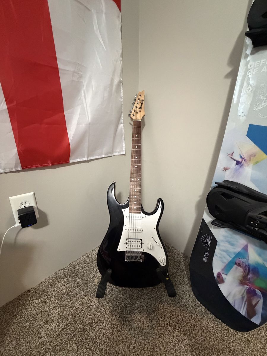 Ibanez Electric Guitar Black with White Pickguard
