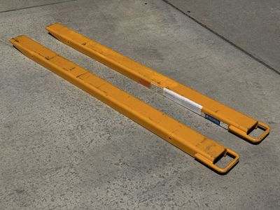 Global Industrial Heavy Duty Forklift Fork Tine Extensions 5"W x 72"L - Pair