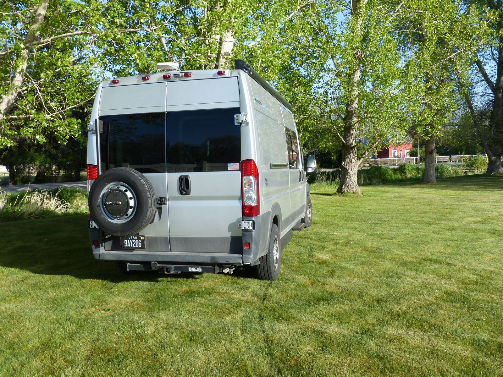 LOW MILES / HIGH QUALITY ERWIN HYMER VAN