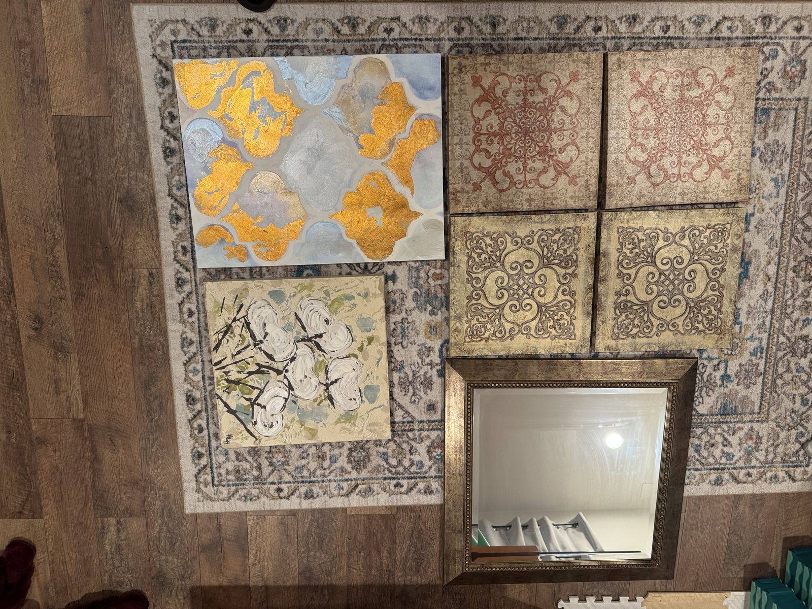 Decorative picture frames.