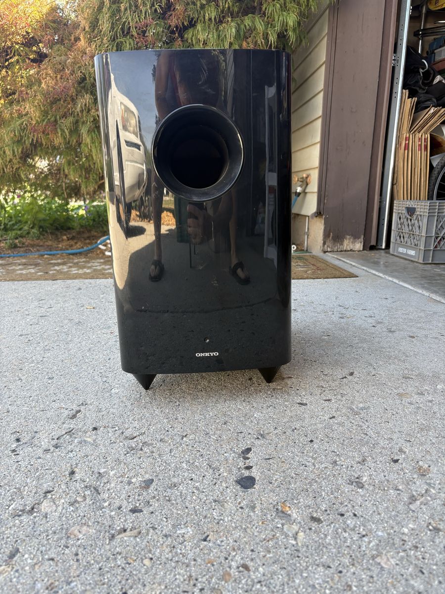 Onkyo SKW-770 Powered Subwoofer Home Theater Speaker Black