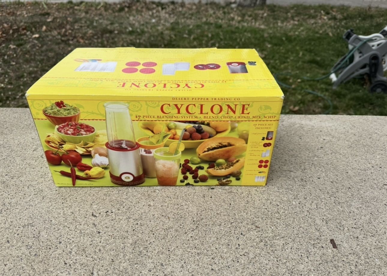 New cyclone blending smothie blender set