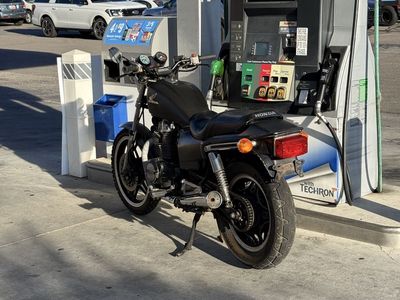 1982 Honda 450cc nighthawk