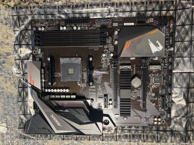 Gigabyte B450 Aorus Elite Mobo