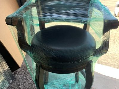 BRAND NEW FAUX LEATHER LARGE SWIVEL CHAIR