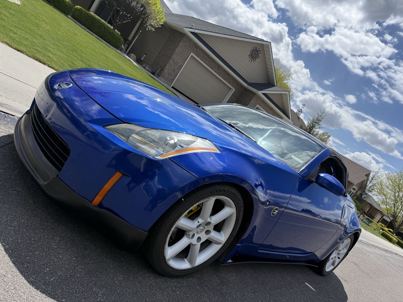 2004 NISSAN 350 Touring