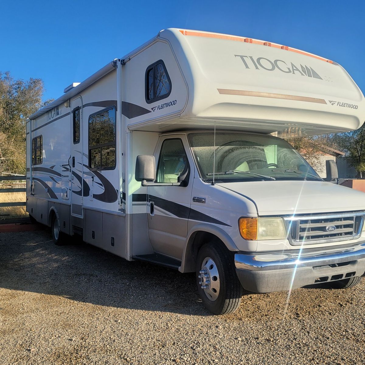 Fleetwood Tioga RV Class C Motorhome